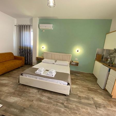 Gray&Oli Studios Avlonya Dış mekan fotoğraf