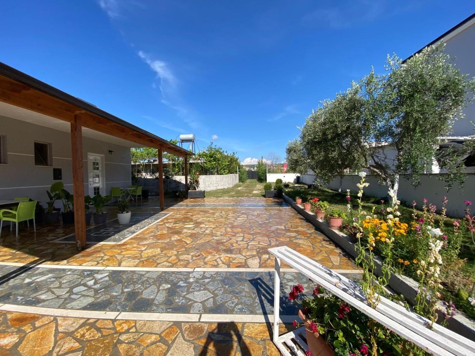 Gray&Oli Studios Avlonya Dış mekan fotoğraf